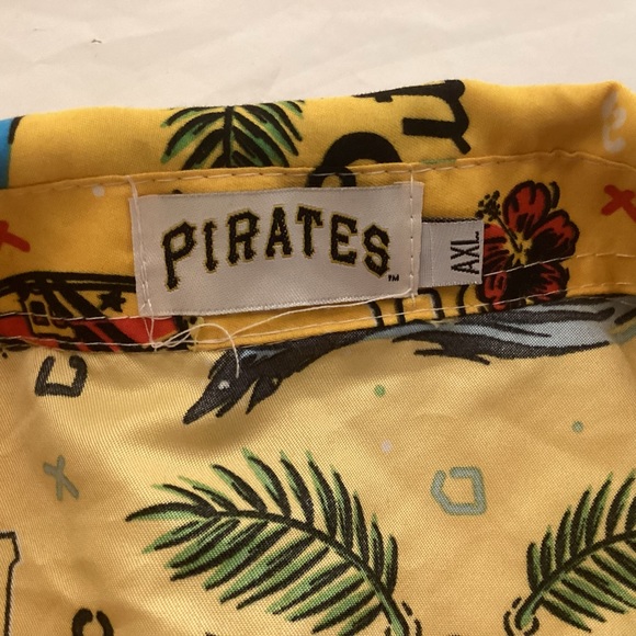 Pittsburgh Pirates Hawaiian Shirt mens size XL - Picture 9 of 11